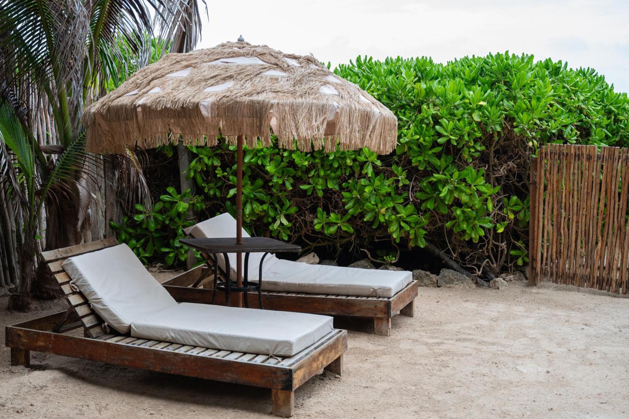 Tropicalito Villa On The Beach Tulum Exterior photo
